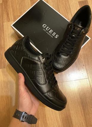 Кросівки чоловічі guess