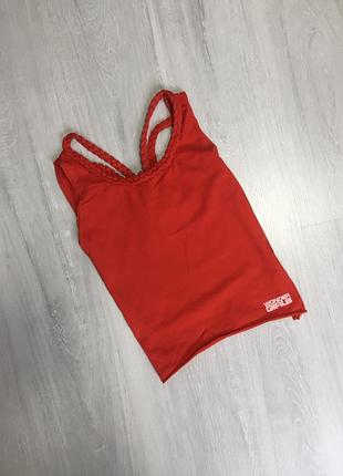 Яркая майка - топ