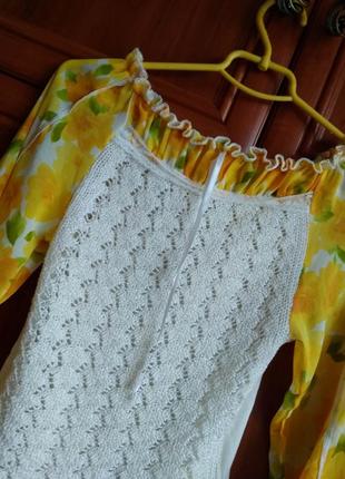 Стильна кофтинка з чудовою комбінацією тканин