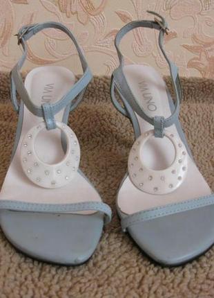 Бразильские  кожаные босоножки р 35 - 36