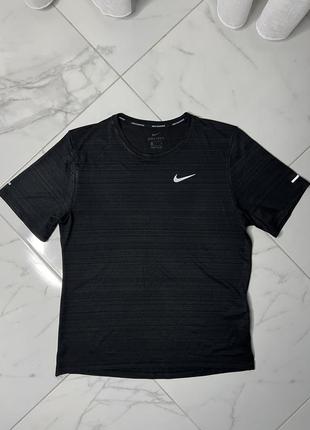 T-shirt nike running