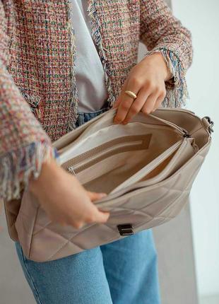 Женская сумка бежевая сумка стеганая сумка стеганый клатч бежевый клатч сумка на цепочке2 фото