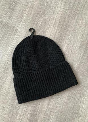 Женская шапка / черная шапка