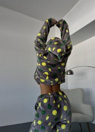 Костюм домашний пижама лимончик кофта свободная с капюшоном рукав с манжетом штаны на резинке с карманами манжеты ткань махра турция4 фото