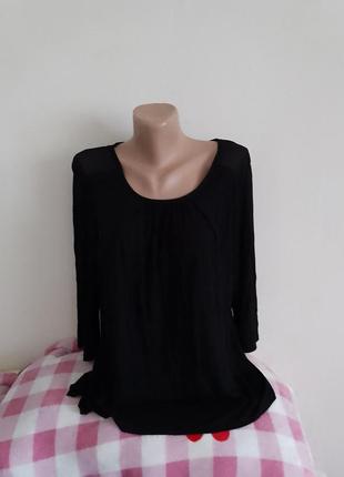 Чёрная блуза кофта с сеточкой на плечах