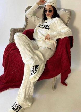 Вязаный трикотажный костюм свитер свободного кроя + штаны палаццо клеш машина вязкая косы производитель турция 🇹🇷1 фото
