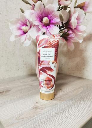 Парфумований зволожуючий лосьон для тіла victoria's secret wild fig & manuka honey.