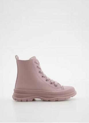 Новые розовые пудровые кеды высокие кроссовки сникерсы осенние reserved h&m zara primark