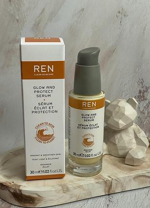 Сироватка з вітаміном c ren clean skincare radiance glow and protect serum