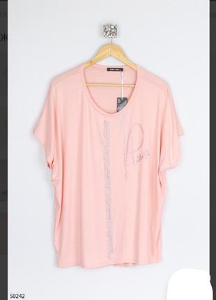 Стильная розовая пудра персиковая футболка с надписью стразами большой размер батал