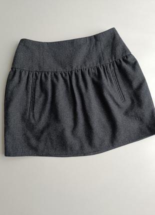 Утепленная темно -серая юбка мини с содержанием 50%