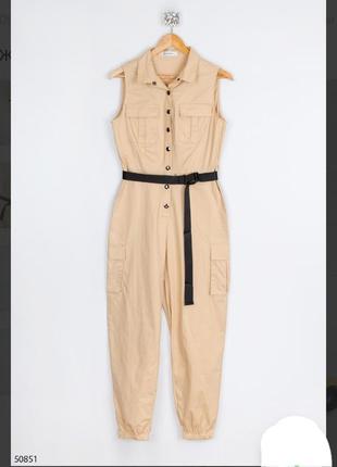 Стильный бежевый брючный комбинезон с поясом штанами модный3 фото