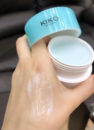 Увлажняющий крем для лица с гиалуроновой кислотой kiko milano smart hydra shot cream2 фото