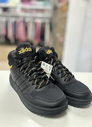 Взуття зимове adidas