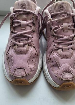 Шикарные оригинальные кожаные женские кроссовки 
nike  m2k techno plum chalk2 фото