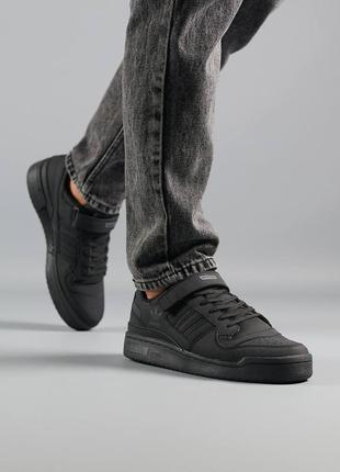 Чоловічі кросівки adidas forum 84 low / адідас / демісезонні / весняні, літні, осінні / взуття / шкіра, замша, нубук / білі, чорні, сірі