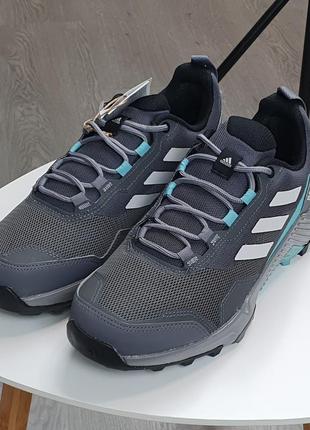 Нова пара кросівок adidas3 фото