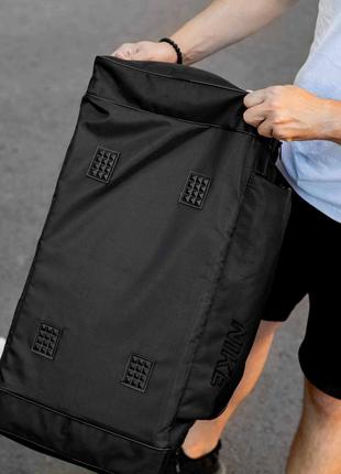 Мужская дорожная спортивная сумка nike biz черная тканевая для тренировок и перевозки вещей на 60 л5 фото