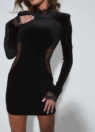 Смілива чорна вечірня сукня з мереживом черное платье с кружевом вечернее мини3 фото