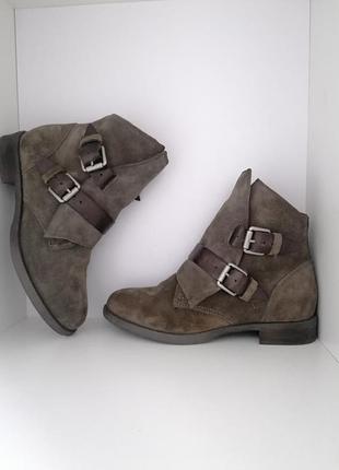 Ботинки привезенные из ночечи