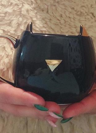 Чашка котик черная с золотом