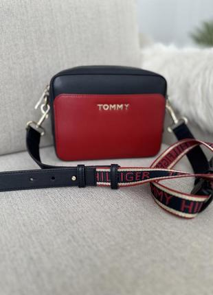 Сумочка tommy hilfiger2 фото