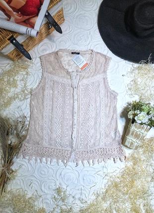 Ніжна нюдовая блузочка