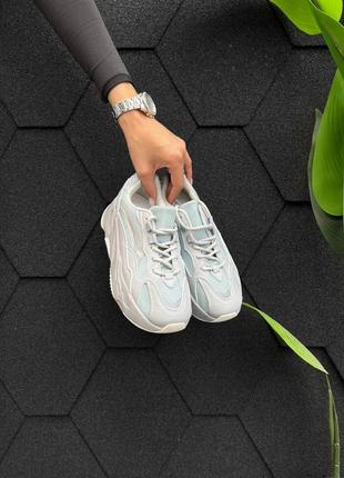 Женские кроссовки boost light grey4 фото
