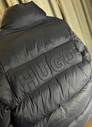 Теплая мужская куртка hugo boss темно-синего цвета5 фото
