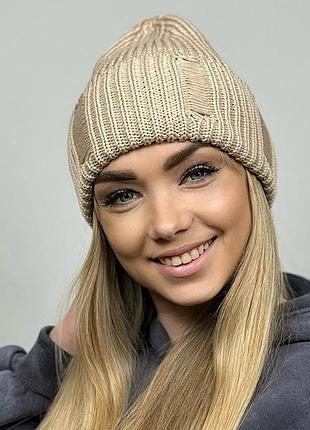 Зимняя женская вязаная шапка лопата3 фото