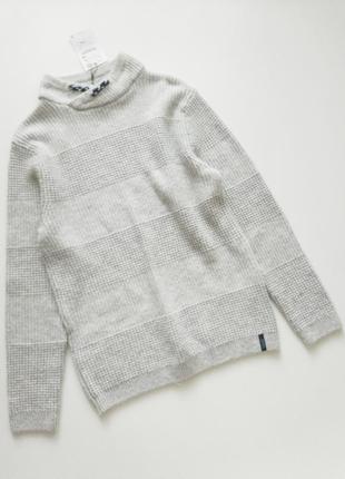 Светр від zara