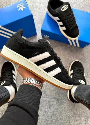 Adidas campus black дополнительные шнурки, пара носков и пакет в подарок 😍😍