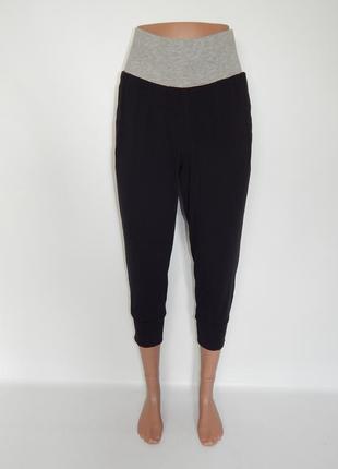 Commando Butter High-Rise Capri Jogger Pants