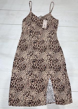Платье платье миди в леопардовый принт в анималистичный принт на брителях новое tu 12 m-l