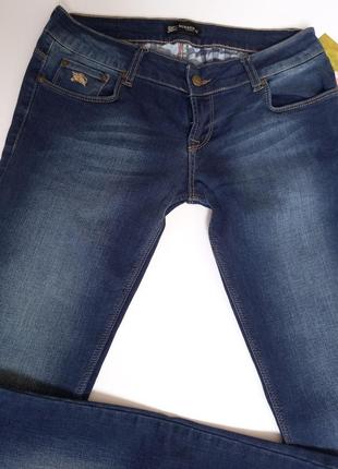 Женские  зауженные джинсы3 фото