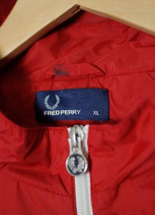 Fred perry чоловіча вітровка легка куртка весняна олімпійка lacoste ralph lauren фред пері червона з лампасами ellesse nike7 фото