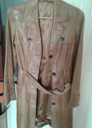 Хит сезона кожаный плащ , френч, цвет корица