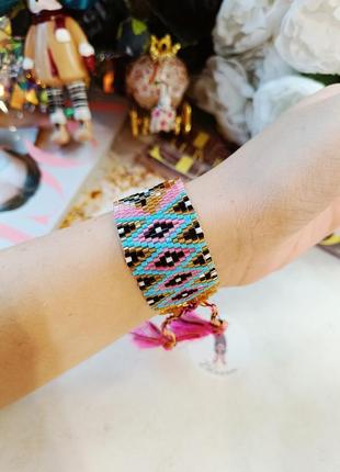 Красивый браслет из бисера 9