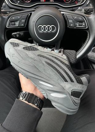 Мужские кроссовки adidas yeezy boost 700 v2 grey black 42-43-44-45