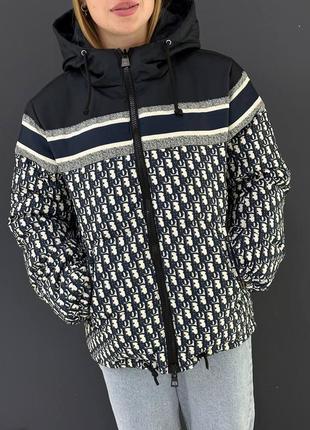Куртка в стилі dior з капюшоном чорна біла двостороння зима