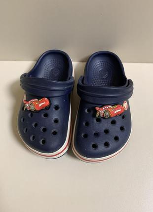 Крокси фірми crocs