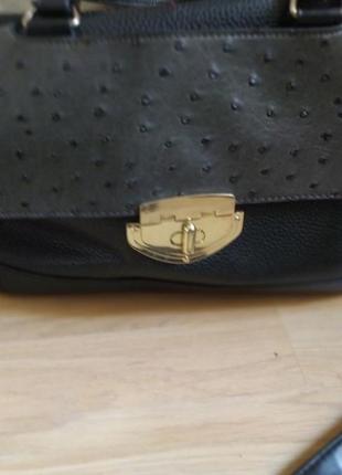 Красива яскрава сумочка в стмлі valentino8 фото