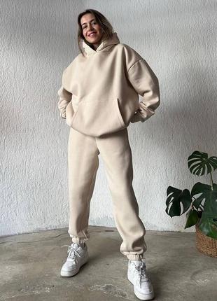 Базовый спортивный костюм