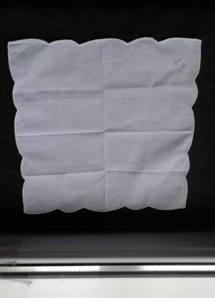 Хлопковый белый носовой платок с вышивкой винтаж1 фото