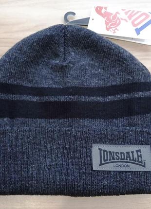 Шапка мужская lonsdale