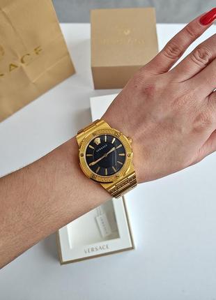 Жіночий годинник versace vevh008202 фото