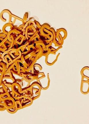 Крючки для штор карниза