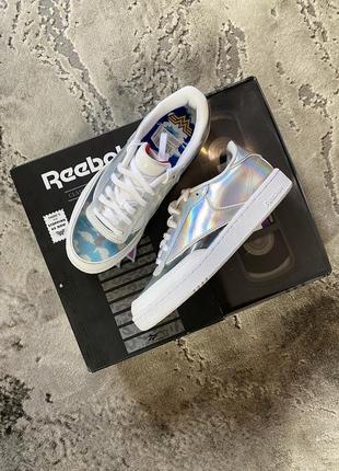 Кросівки reebok club з 85 x wonder woman 1984