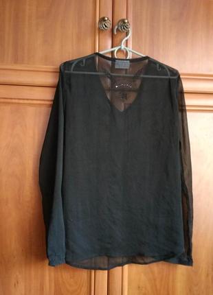 Стильна блуза з легкою вишивкою5 фото