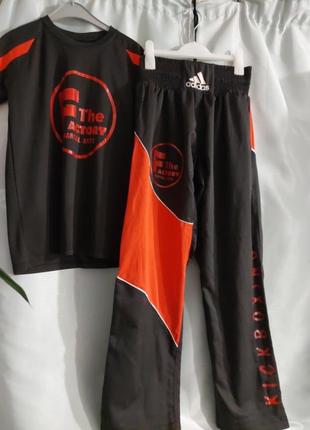 Костюм для кікбоксінгу